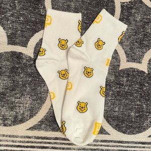 2/$15 Winnie the Pooh Socks Disney World  Disneyland Minnie  Donald  Sulley
